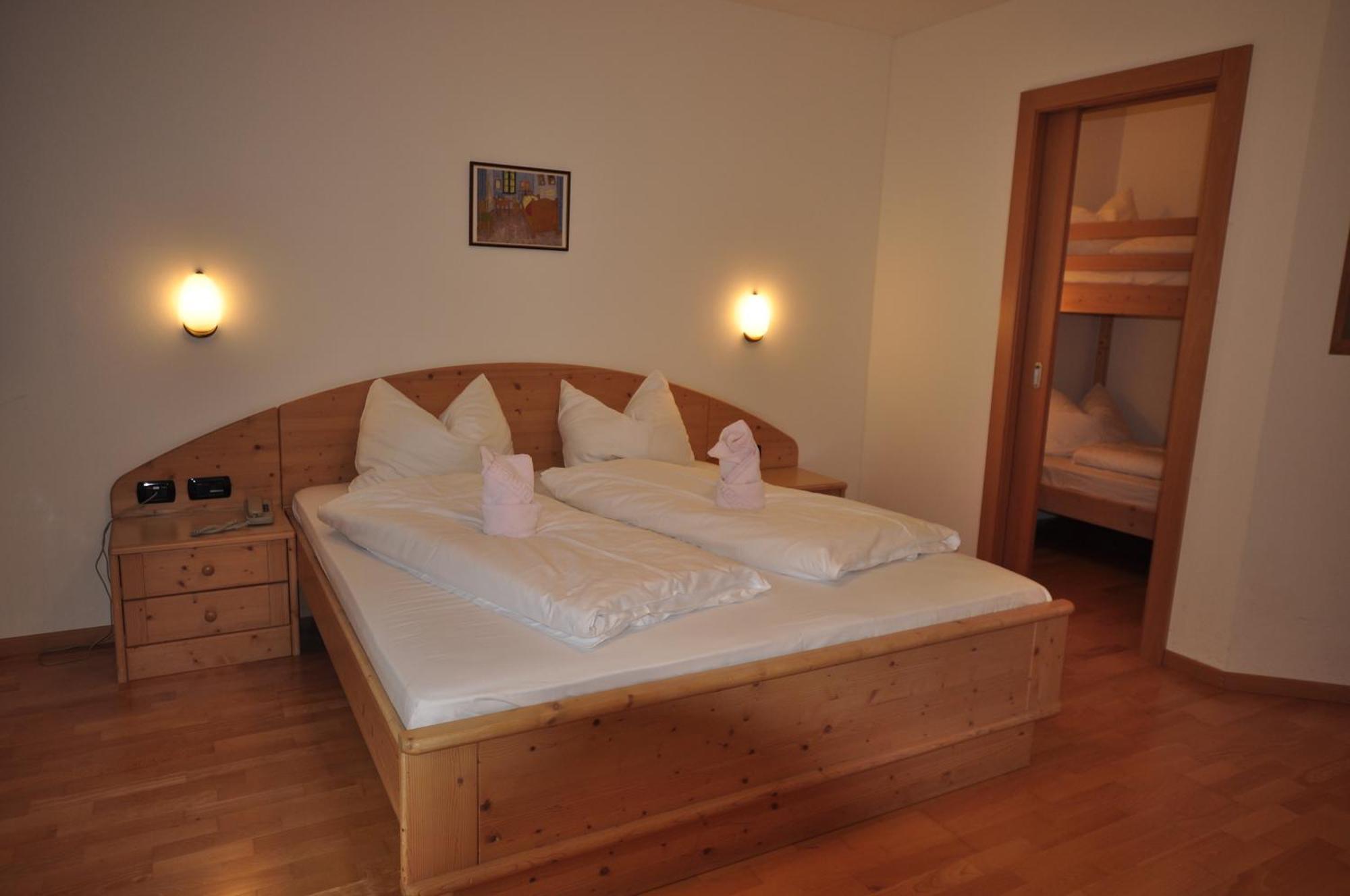 Hotel Alpin كولّي إيساركو الغرفة الصورة