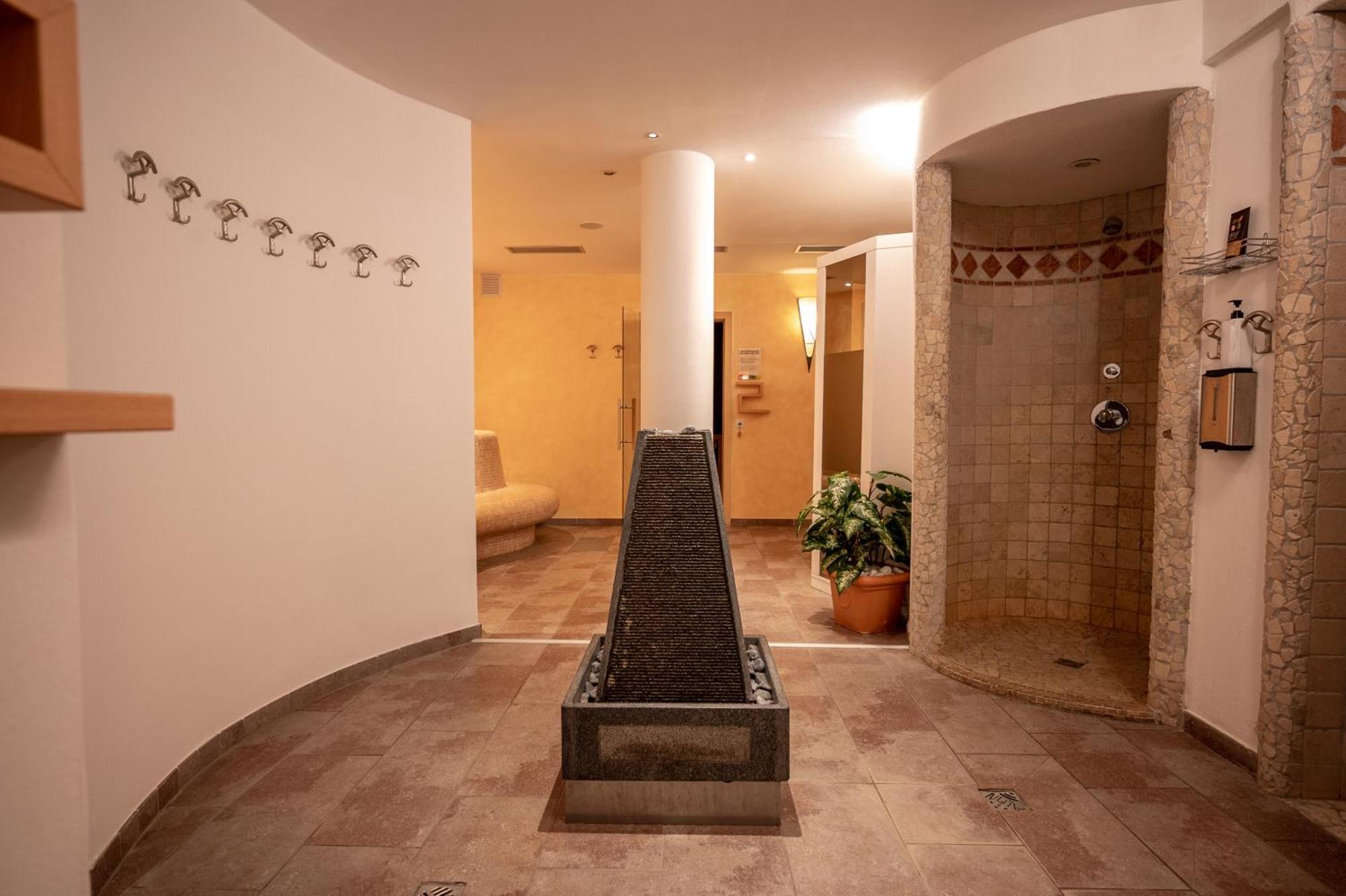 Hotel Alpin كولّي إيساركو المظهر الخارجي الصورة