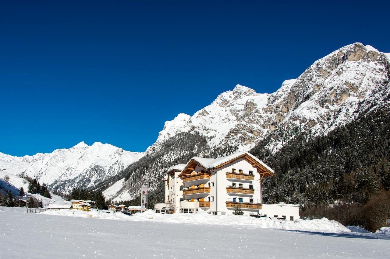 Hotel Alpin كولّي إيساركو المظهر الخارجي الصورة